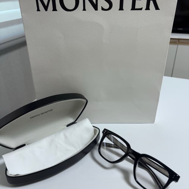 젠틀몬스터 안경 칼01