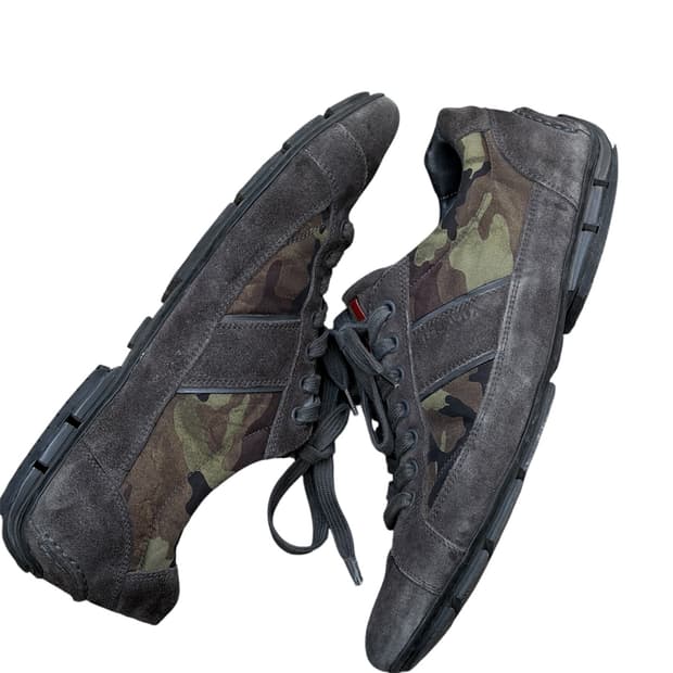 프라다 아카이브 스니커즈