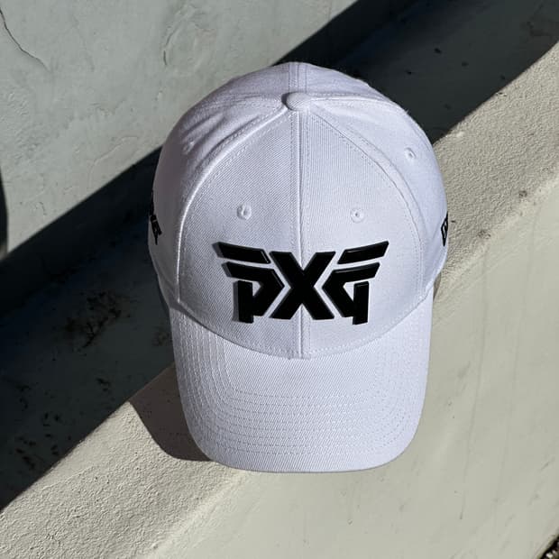 [F] PXG 골프 뉴에라 메탈로고 화이트 볼캡 모자