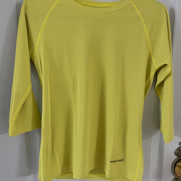 몽벨 희귀 매물 여성 7부 라운드 티셔츠 새상품 Y2k무드