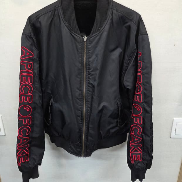 어피스 오브 케이크 빅로고 퍼 리버시블 항공자켓 L xl