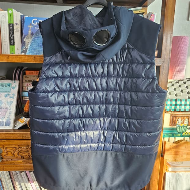 54사이즈（105-110)씨피 cp컴퍼니 나일론 조끼패딩 팔아요 정품 