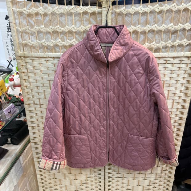 66-77 정품 버버리 누빔집업 자켓 팝니다