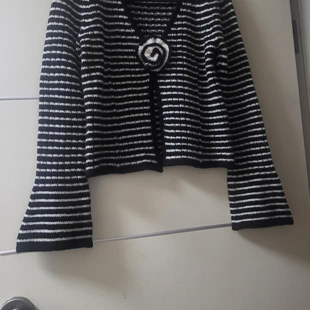 TACH블랙스트라이프 알파카혼방니트