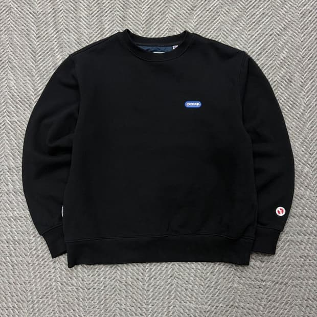 아웃도어프로덕트 베이직 로고 맨투맨 v2114