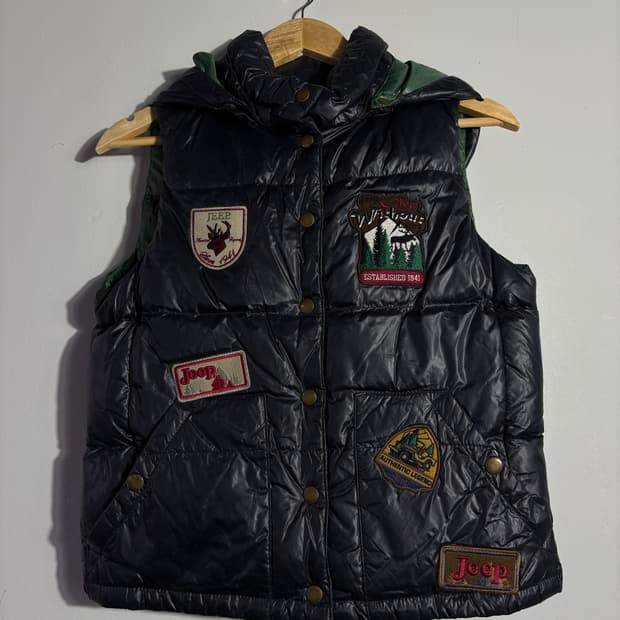 지프 후드 패치포인트 리버시브 양면조끼패딩 (무료배송/S사이즈)