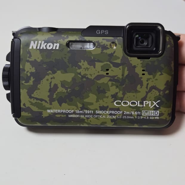 니콘 쿨픽스 AW110  카메라