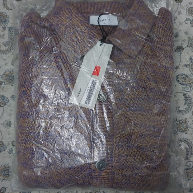 (새상품) 르마드 인타르시아 단추 카라니트 퍼플머스크 3사이즈