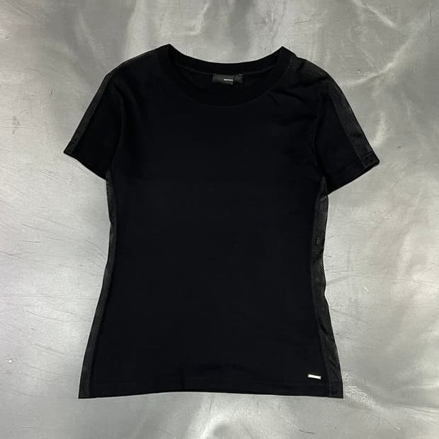  디젤 디테일 반팔티 y16033