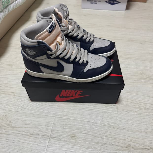 조던 1 하이 컬리지 니이비(조지타운)