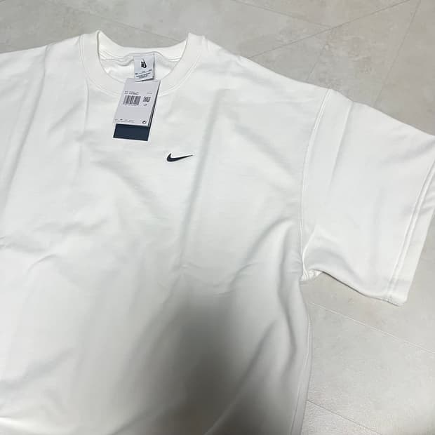 새상품(XXL) 나이키 솔로 스우시 프렌치테리 반팔 화이트