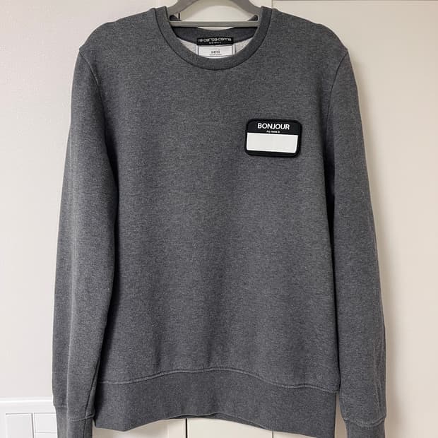 아미 맨투맨 티셔츠