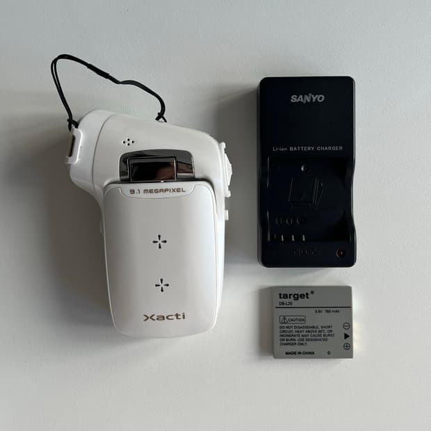 🤍민트급🤍 sanyo xacti 산요 작티 cg9 화이트