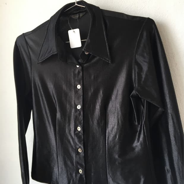 Glossy Slim fit shirt