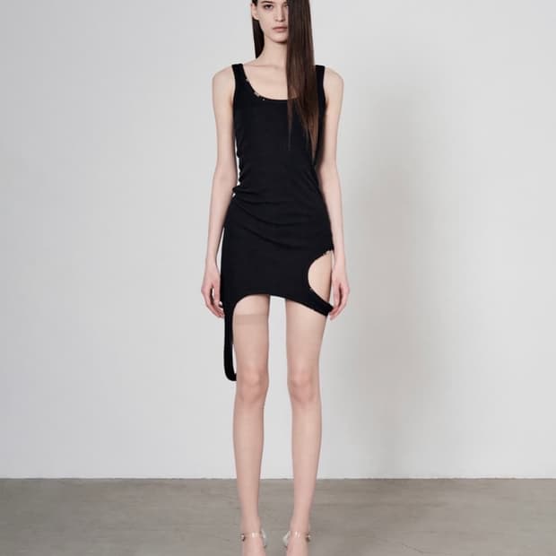 본네 Asymmetric dress Black