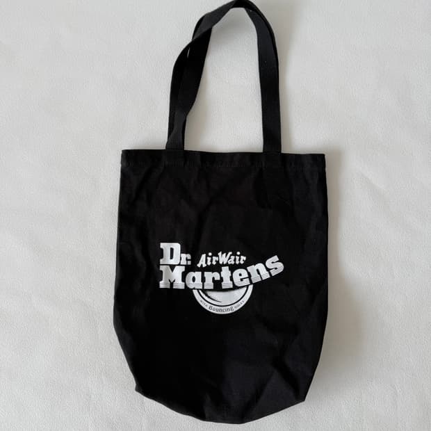 닥터마틴(Dr.Marten) 에코백(비매품)