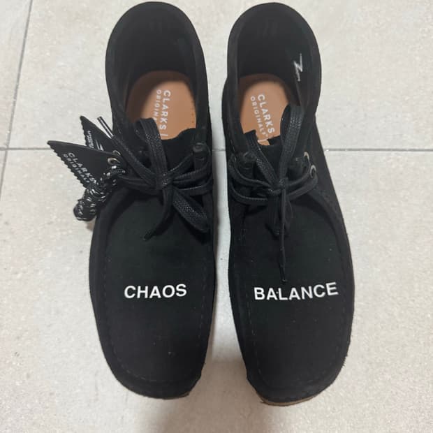 언더커버x클락스