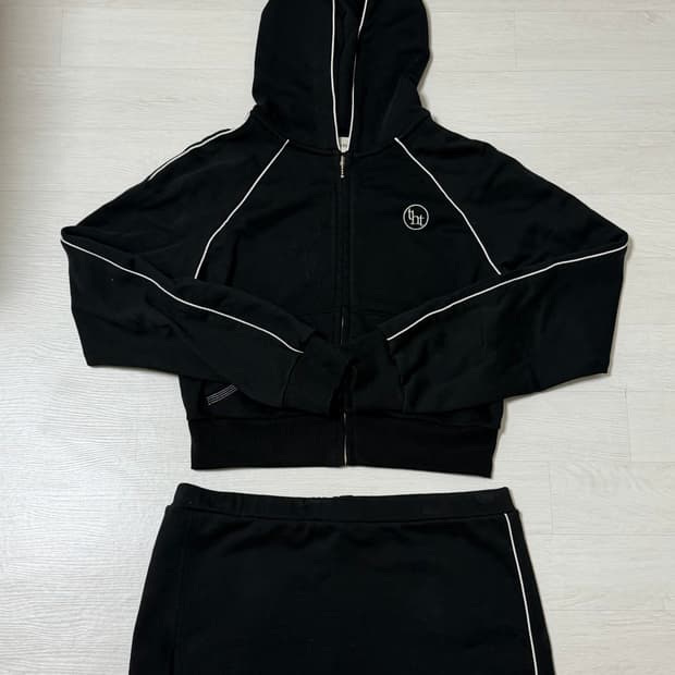 쓰리타임즈 셋업 판매합니다