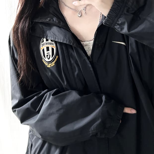 나이키 유벤투스 블랙 바람막이