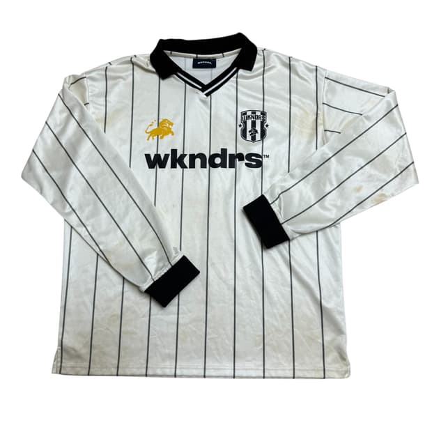 위켄더스 유니폼