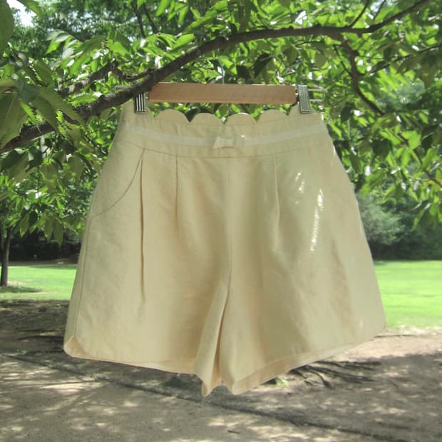 vintage lemon ribbon shorts