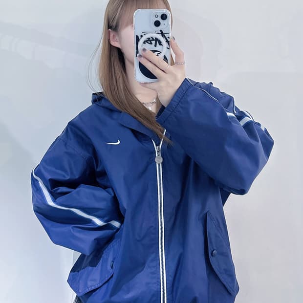 나이키 00‘s 스우시 바람막이