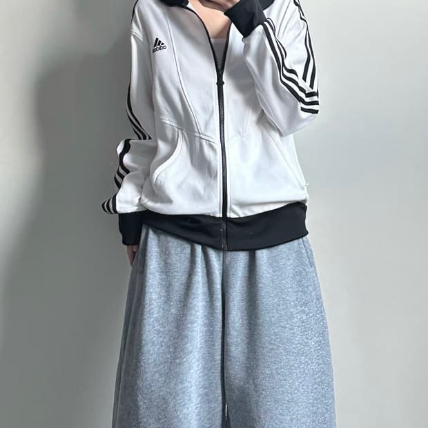 아디다스 화이트 사이드라인 트랙 져지