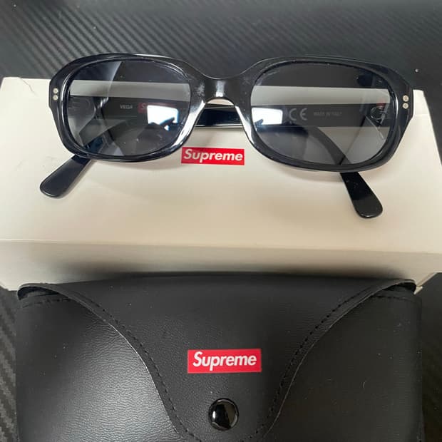 Supreme VEGA 선글라스