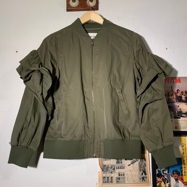 레이빔즈 레이스 프릴 ma 1 자켓