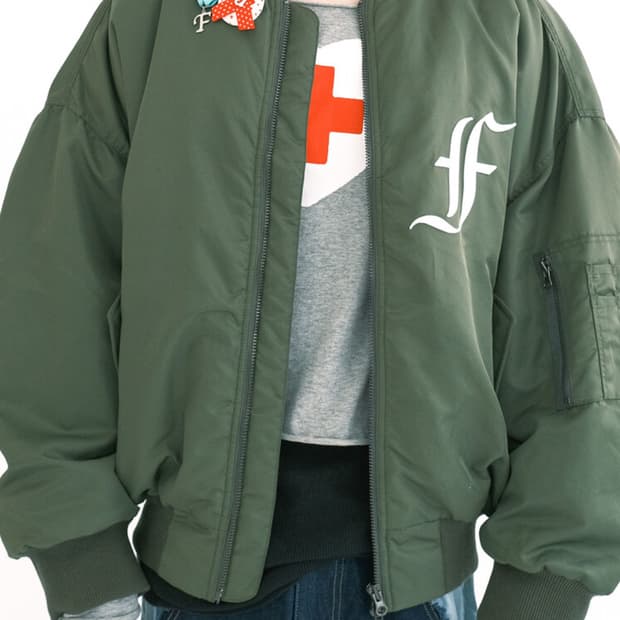 (구함) 샵페어리 봄버 자켓 카키 구합니다