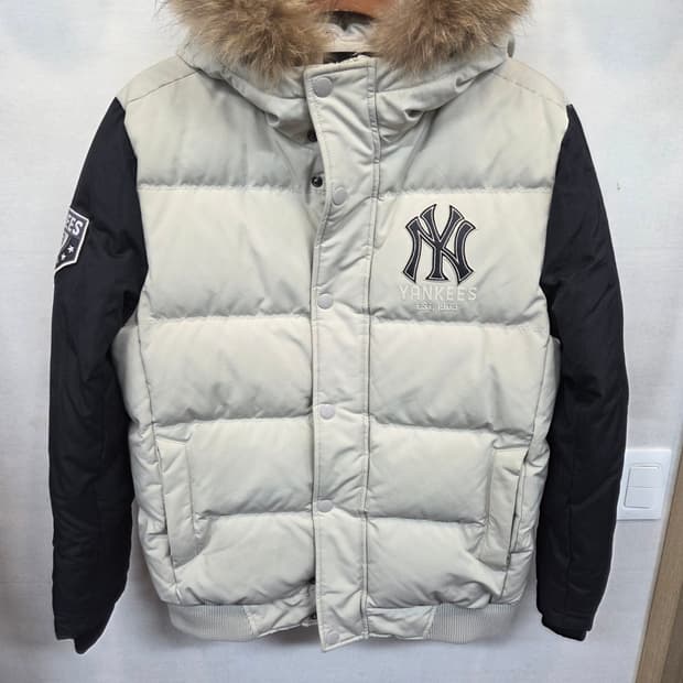 엠엘비 뉴욕양키즈 라쿤퍼 덕다운 패딩 자켓 xl