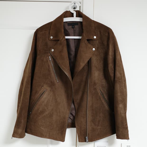 유니클로 빈티지 스웨이드 자켓