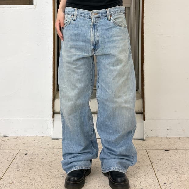 리바이스 529 로우라이즈 스트레이트