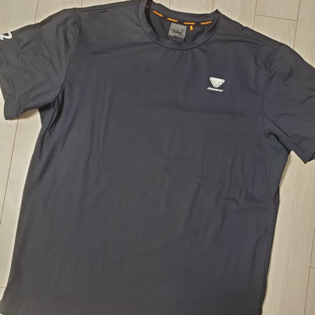 다이나핏 러닝 트레이닝 기능성 반팔티 사이즈105 xl

약간의 사용감 