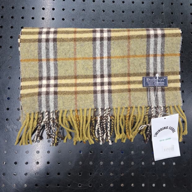 버버리 목도리 판매합니다