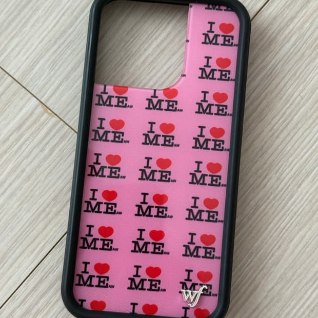 와일드플라워 16프로 아이러브미 케이스