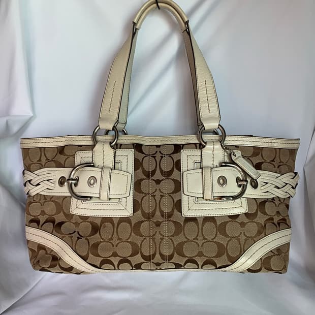 👜🤎 Coach 코치 화이트 베이지 갸루 숄더백
