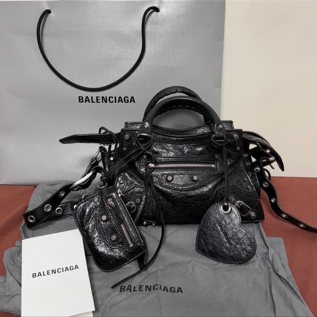 발렌시아가 네오 카골 XS