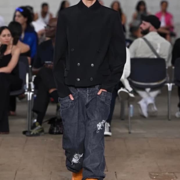 JW앤더슨 디스트레스 데님 팬츠