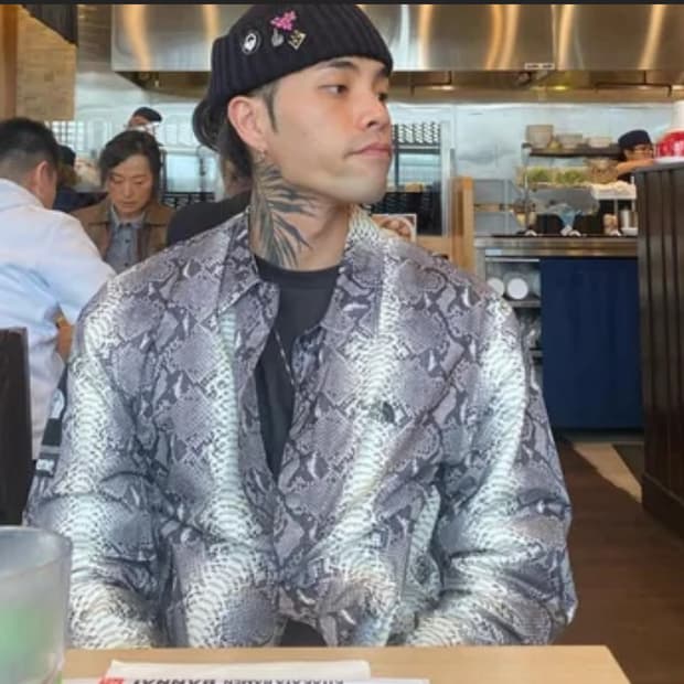 슈프림 노스페이스 뱀피 코치자켓 18SS