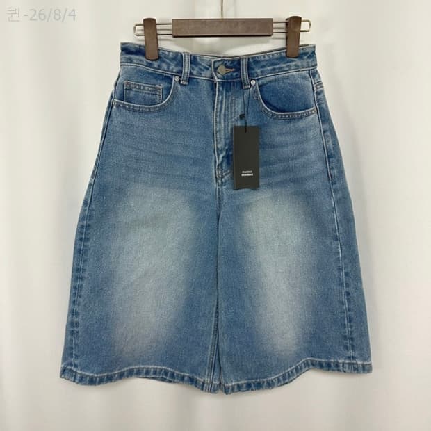 
무신사스탠다드 여자 버뮤다 데님 반바지 (미착용새제품 )25