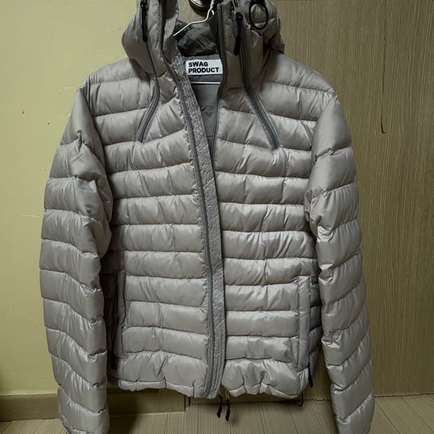 산산기어 (“맛“) 보세 경량패딩 그레이