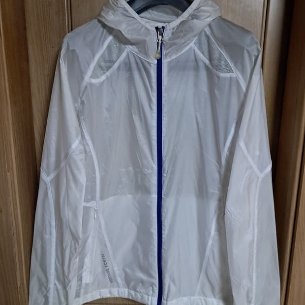 아가타 여성 바람막이 105