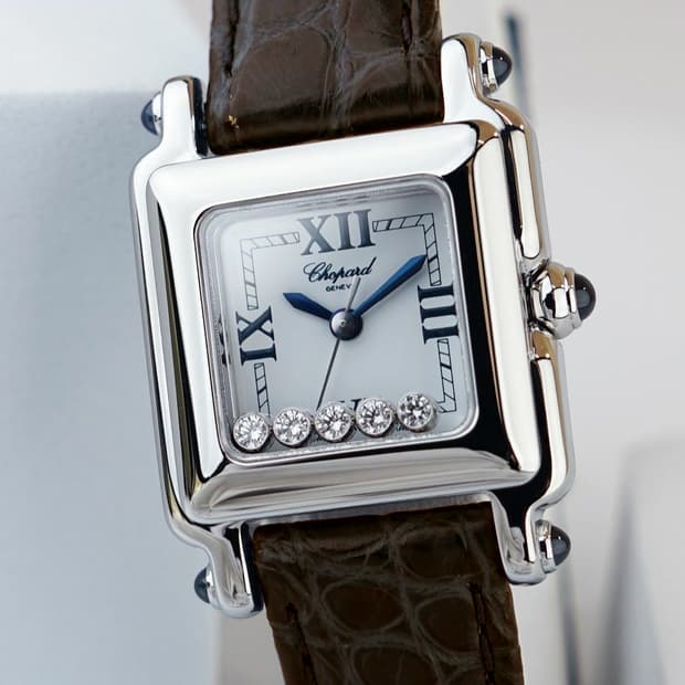 쇼파드 해피스포츠 무빙 다이아몬드 중고명품 손목시계 여성 천연악어가죽