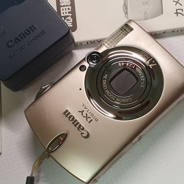 캐논 ixy700 디카 (익서스750) 골드색상