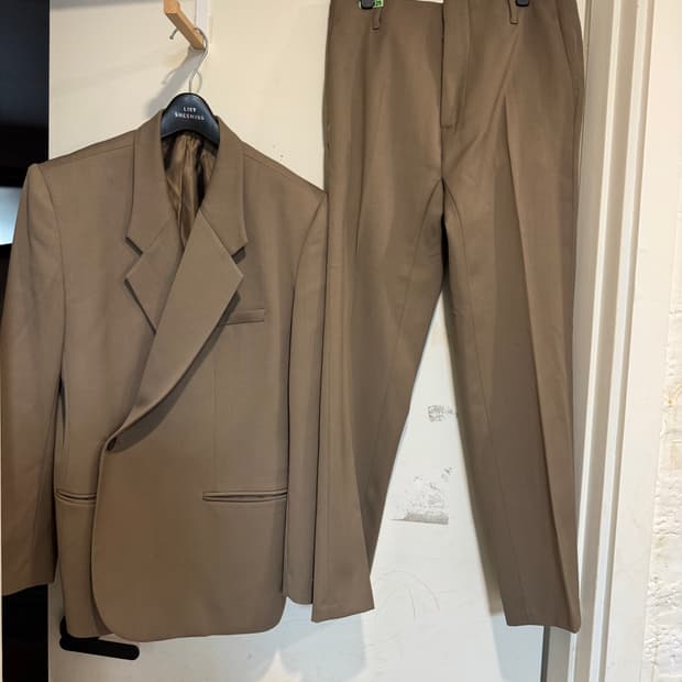 캐리오버 수트 셋업 