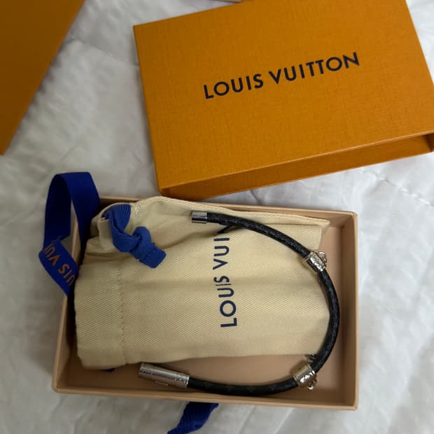 루이비통 킵잇팔찌