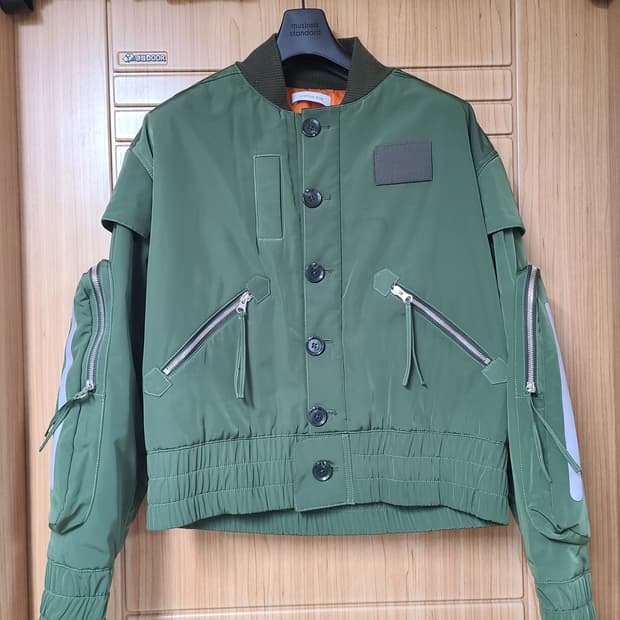 [S] 준태킴 juntaekim 카키 봄버 자켓