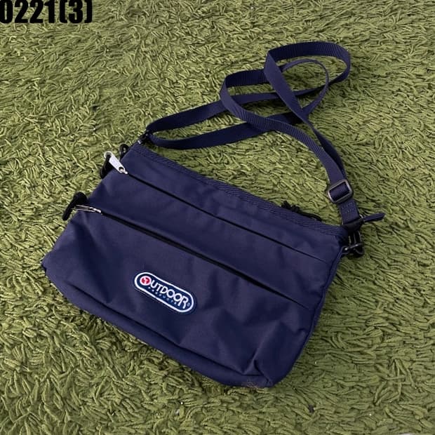 아웃도어프로덕트 크로스백 가방
