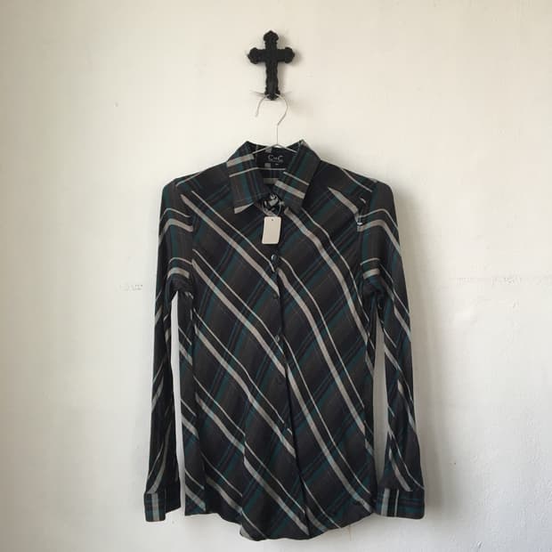 Check pattern shirt